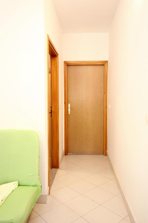 Apartments With A Parking Space Poljica, Trogir - 10010 Marina Exterior foto